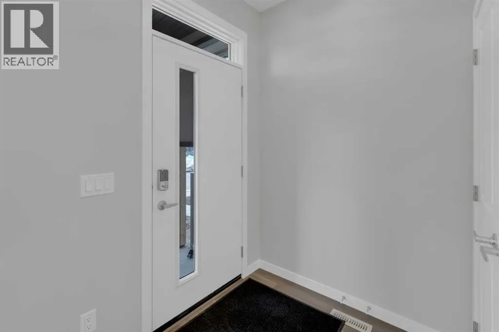 2022 Cobblebrook Crescent SW