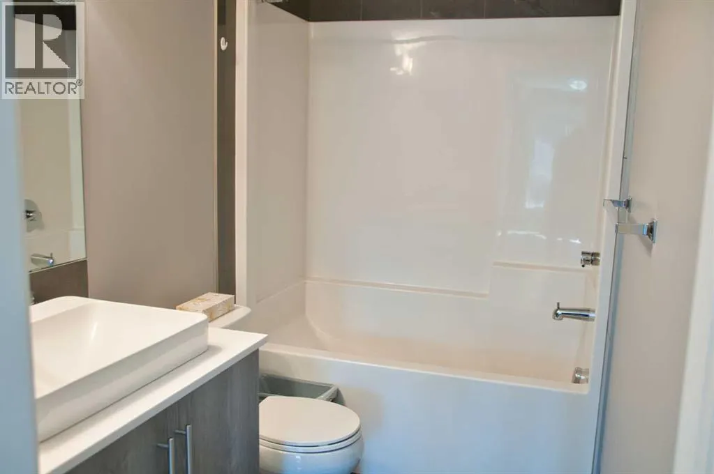 5407, 302 Skyview Ranch Drive NE