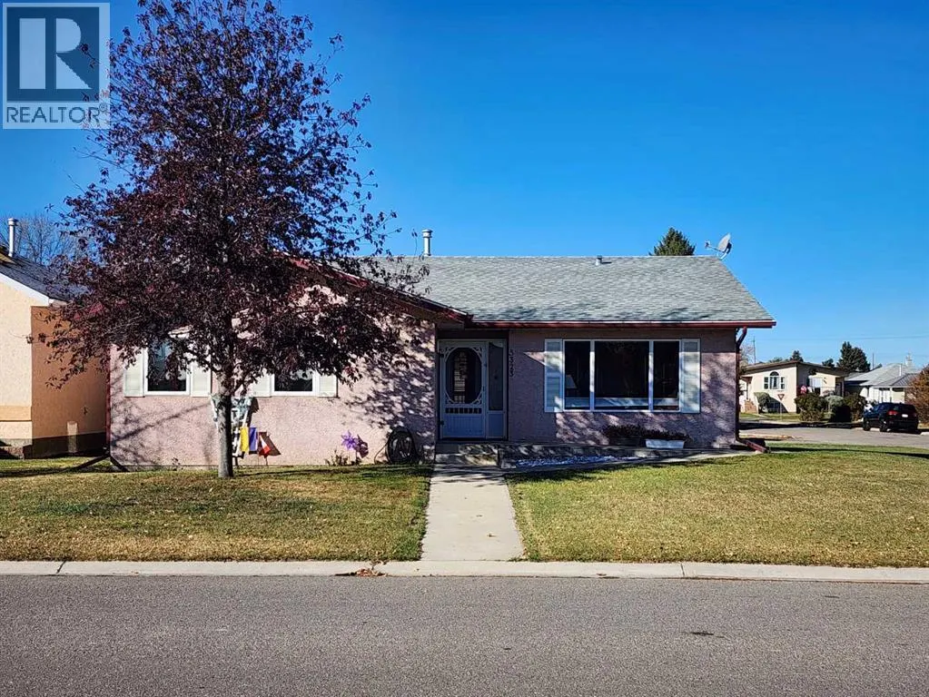 5323 3 Street W