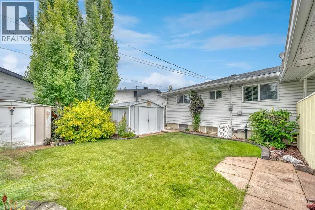 17 Windermere Road SW