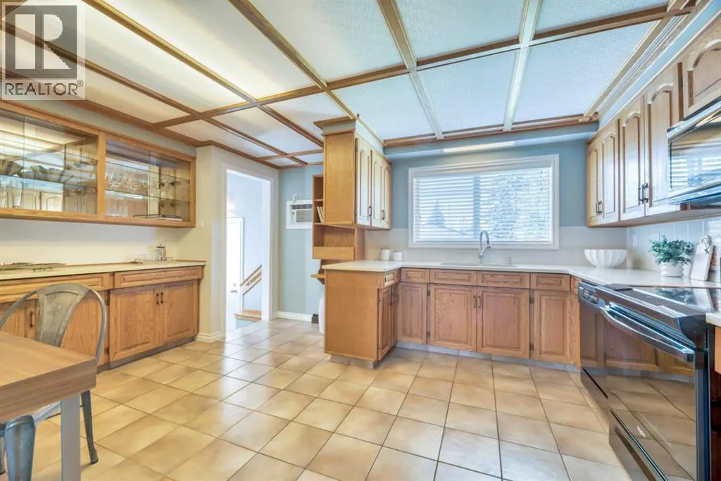17 Windermere Road SW