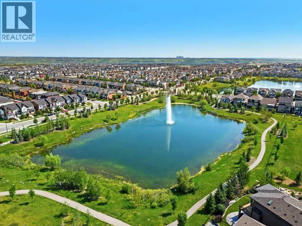 943 Legacy Circle SE