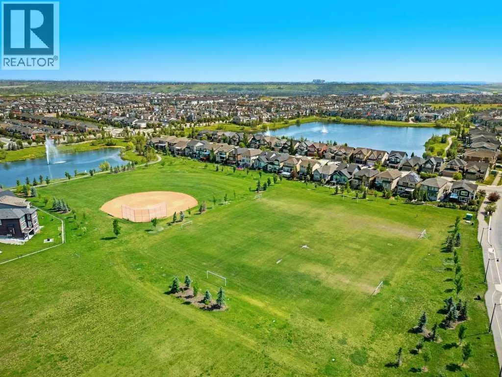 943 Legacy Circle SE