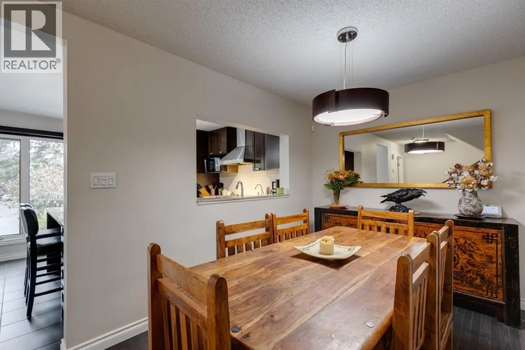 3841 Point Mckay Road NW