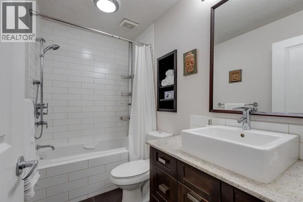 3841 Point Mckay Road NW