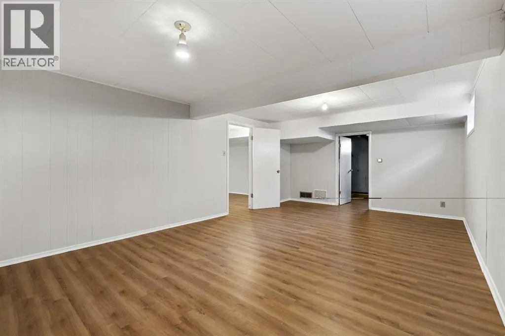 10 Glamorgan Drive SW