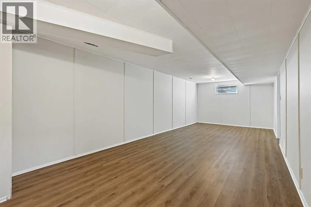 10 Glamorgan Drive SW