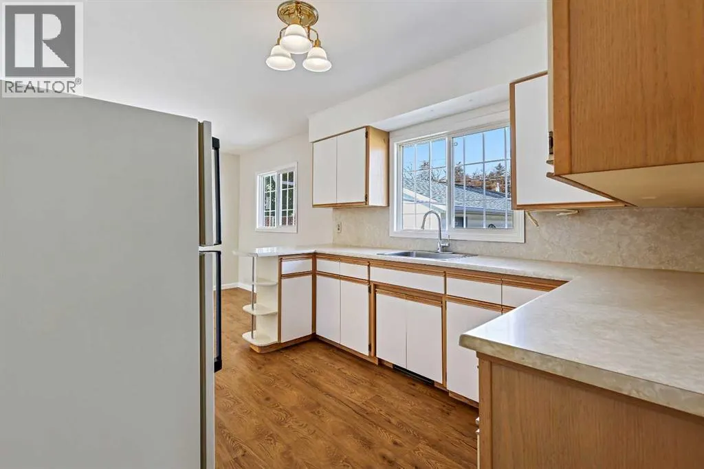 10 Glamorgan Drive SW