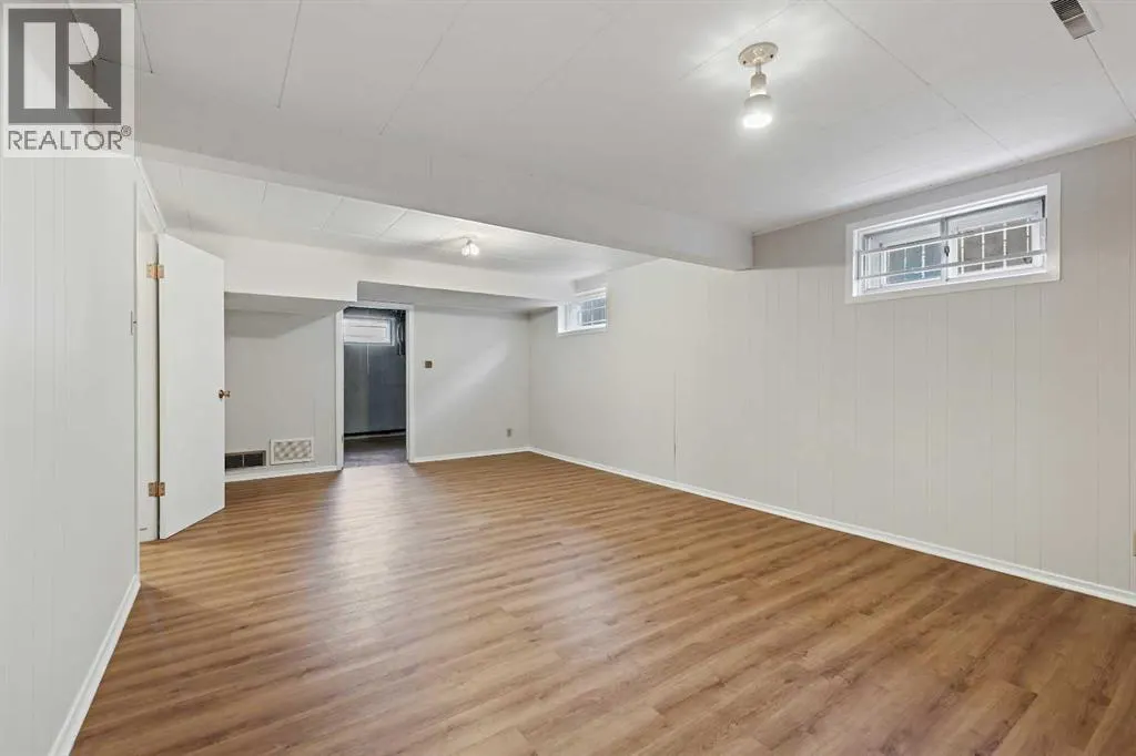 10 Glamorgan Drive SW
