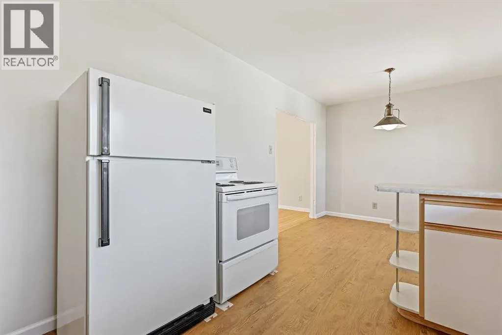 10 Glamorgan Drive SW