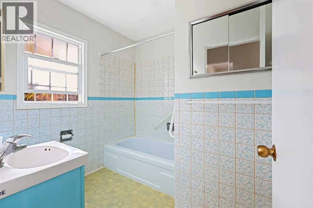 10 Glamorgan Drive SW