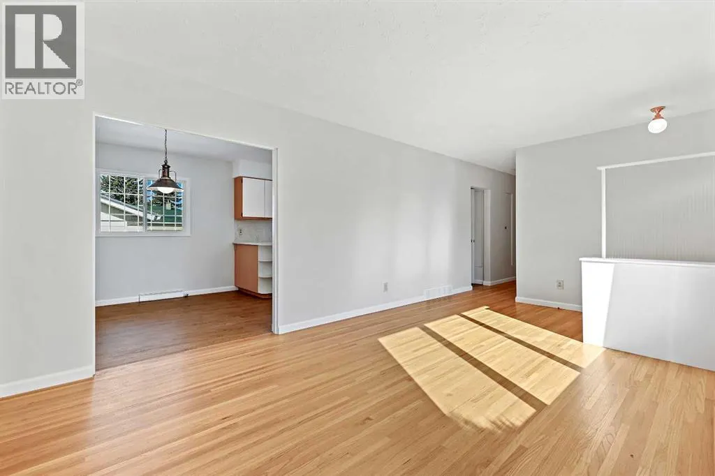 10 Glamorgan Drive SW