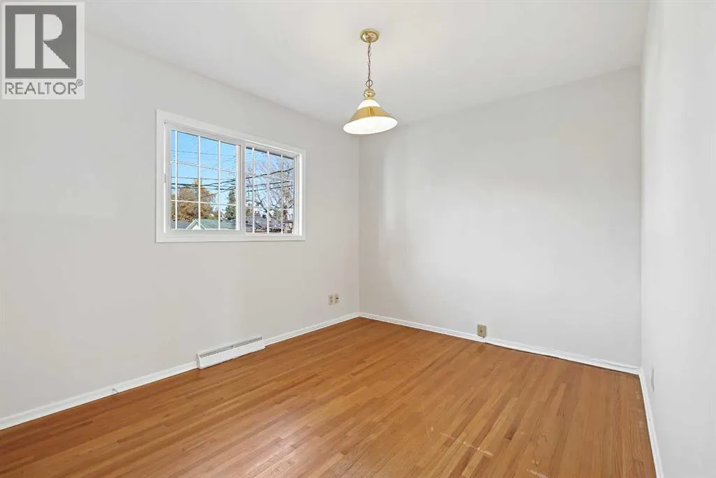 10 Glamorgan Drive SW