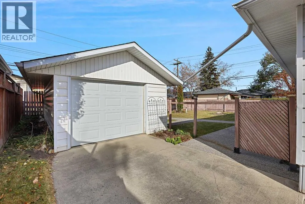 10 Glamorgan Drive SW