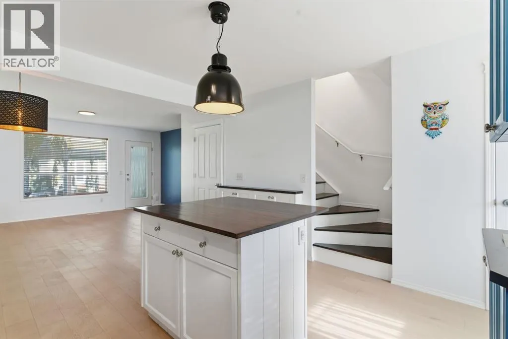 1101, 140 Sagewood Boulevard SW