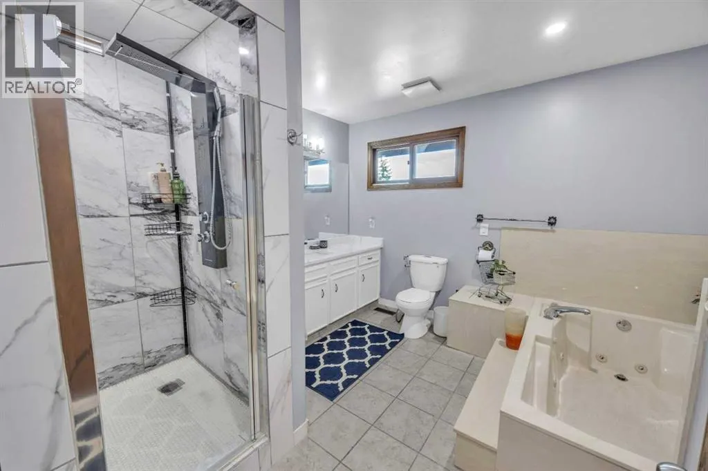 303 Ranchridge Bay NW