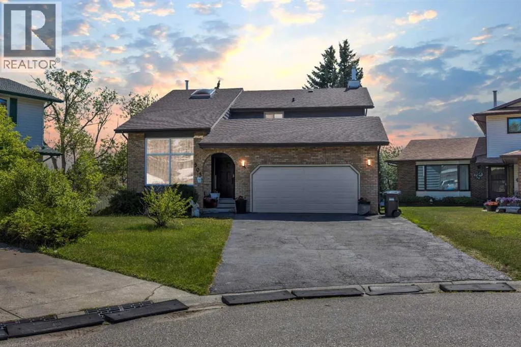 303 Ranchridge Bay NW