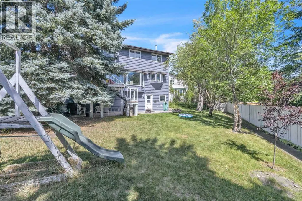 303 Ranchridge Bay NW