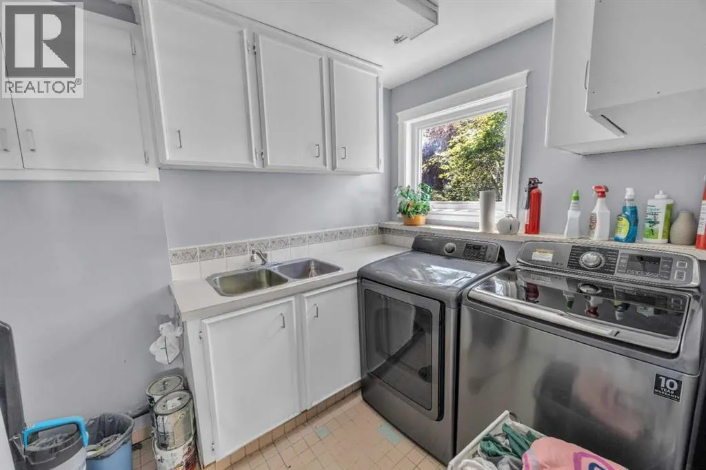 303 Ranchridge Bay NW