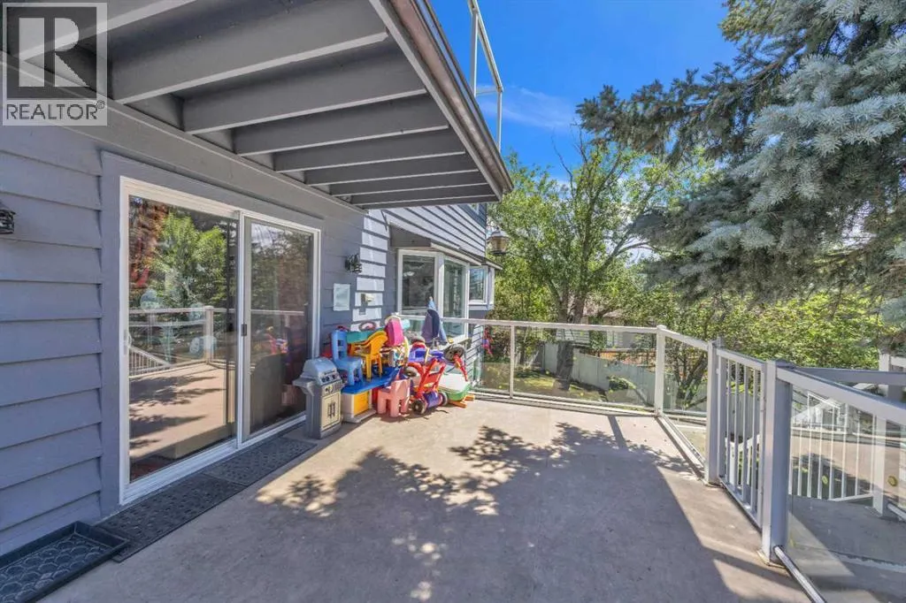 303 Ranchridge Bay NW