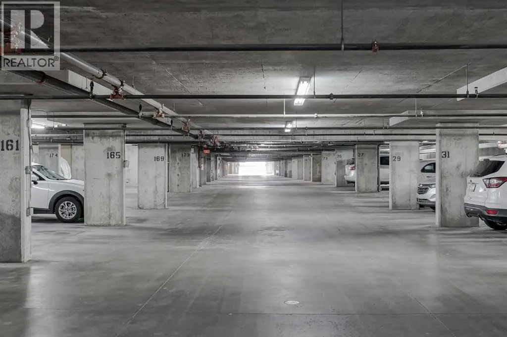 1318, 604 East Lake Boulevard NE