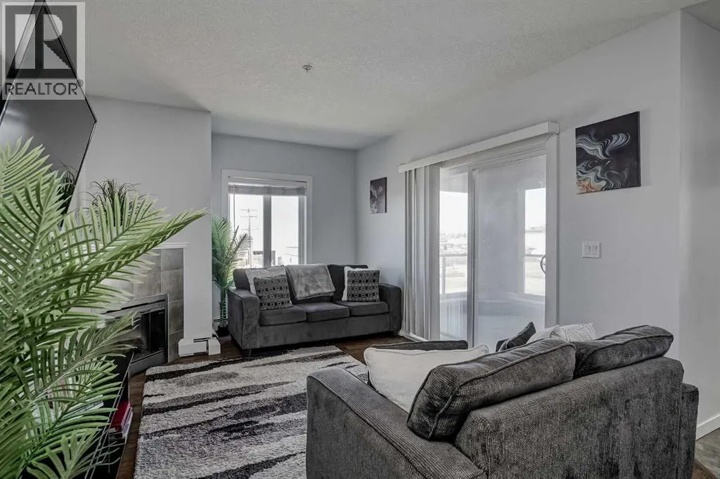 1318, 604 East Lake Boulevard NE