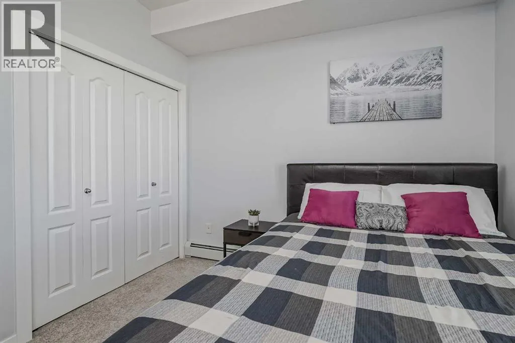 1318, 604 East Lake Boulevard NE