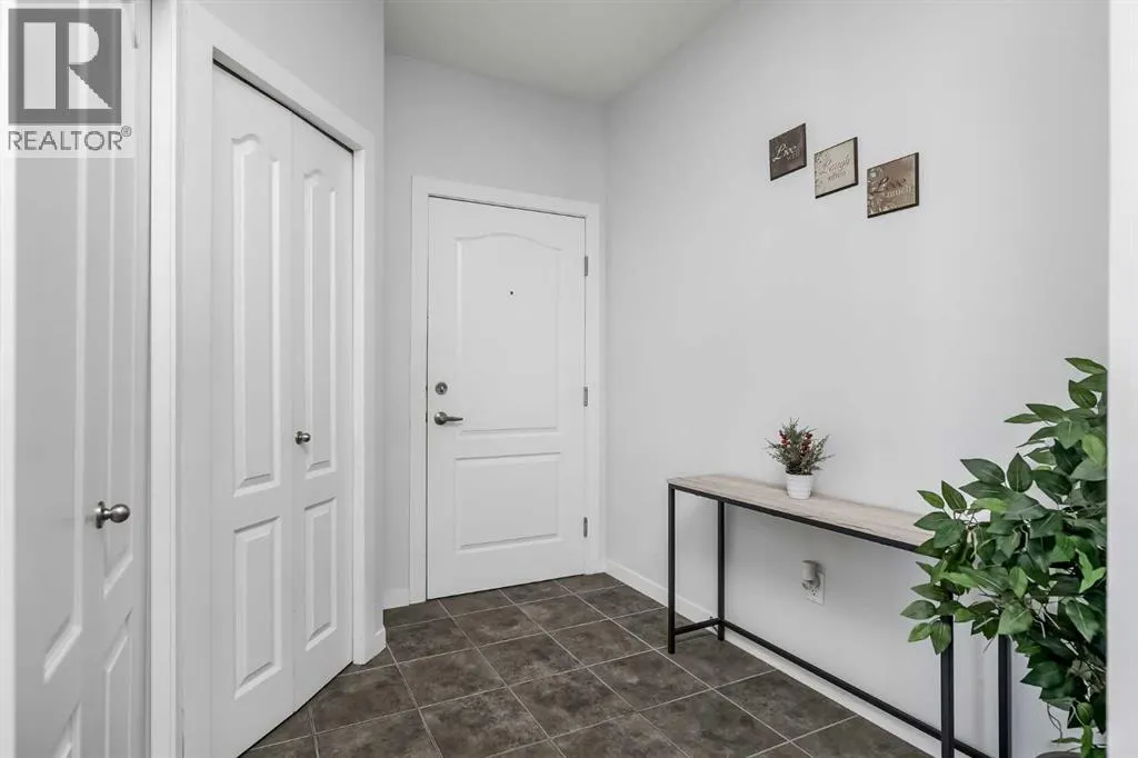 1318, 604 East Lake Boulevard NE