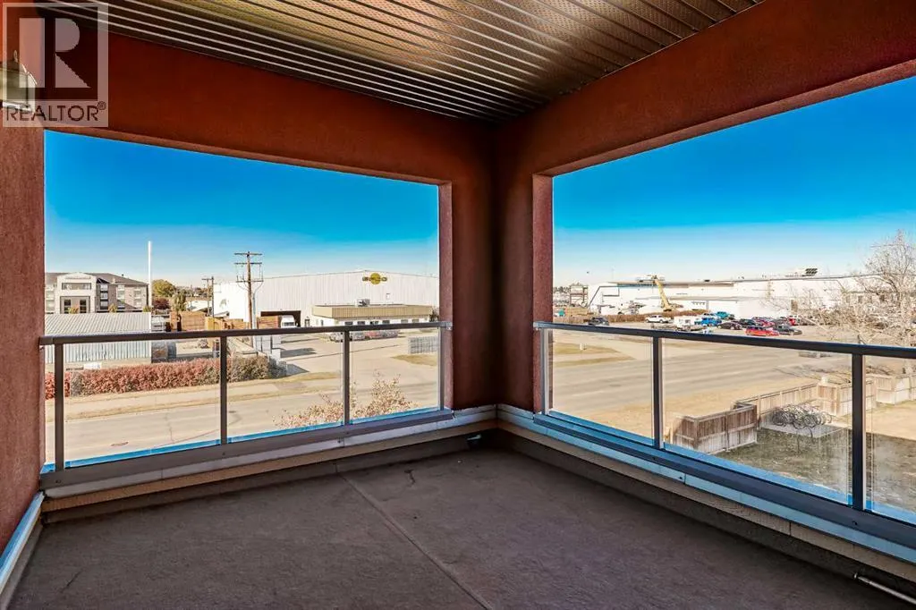 1318, 604 East Lake Boulevard NE