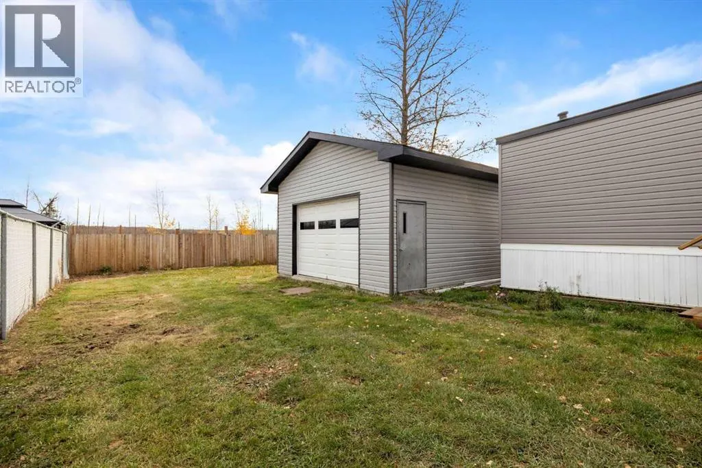 296 Grey Crescent
