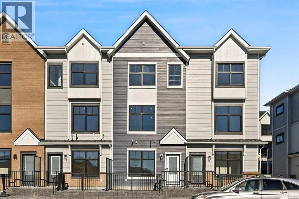611 Mahogany Road SE