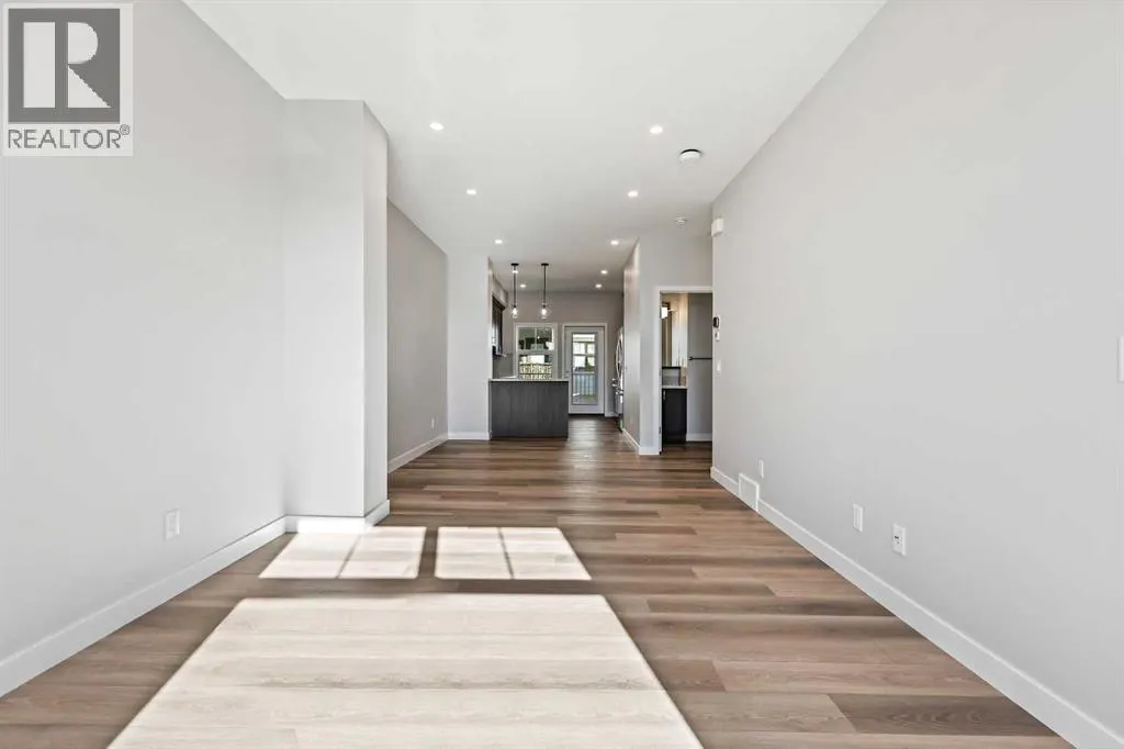 611 Mahogany Road SE