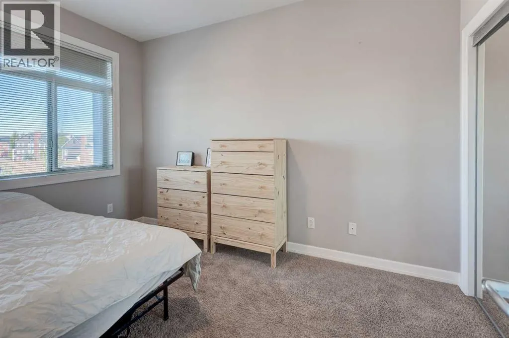 401, 117 Copperpond Common SE
