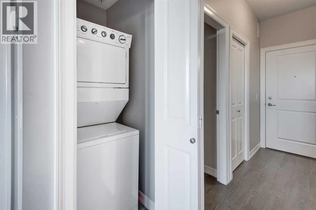 401, 117 Copperpond Common SE