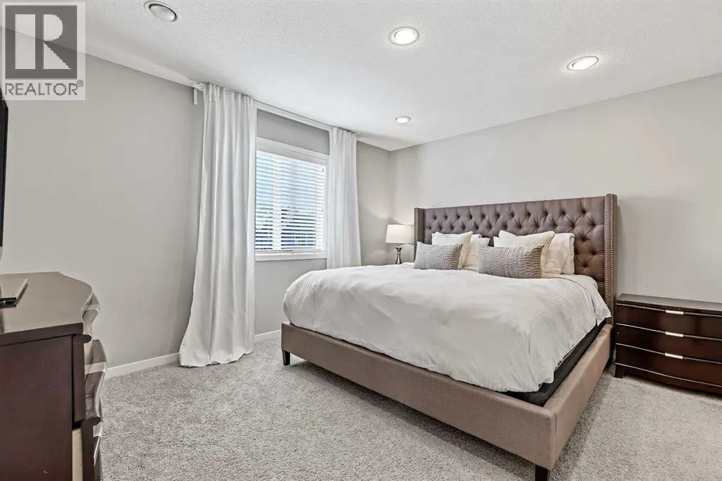 409 Marquis Heights SE
