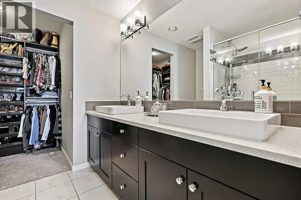 409 Marquis Heights SE