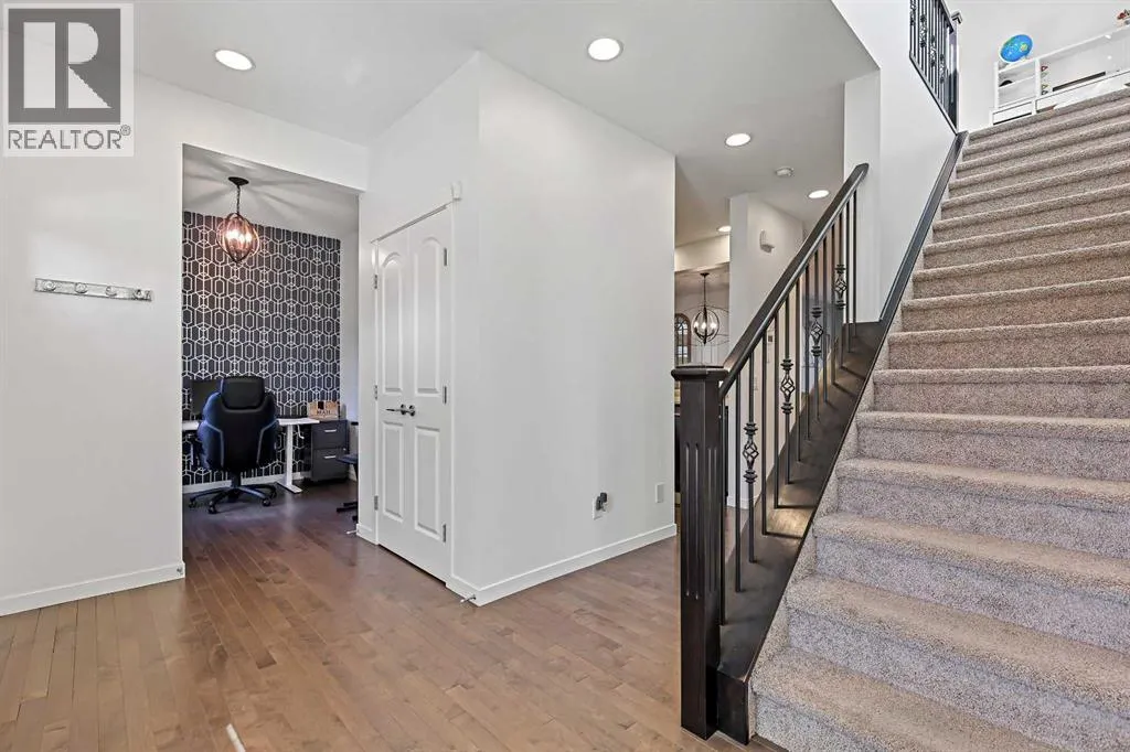 409 Marquis Heights SE