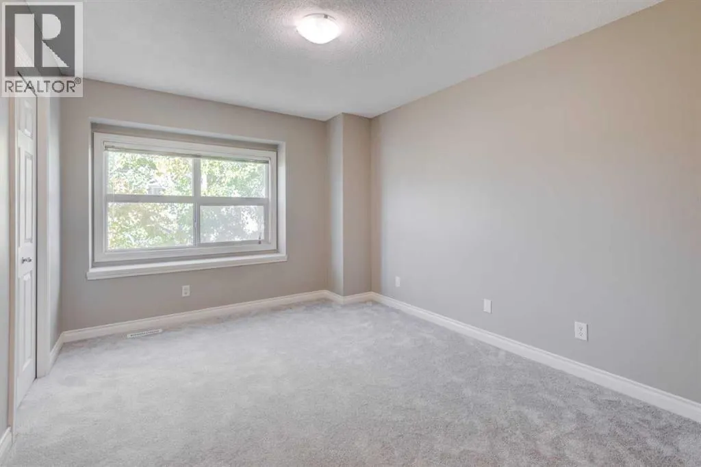 66 Cedarwood Lane SW