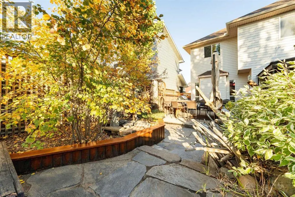 339 Bridlewood Court SW