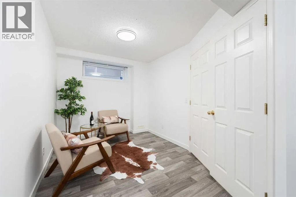 339 Bridlewood Court SW