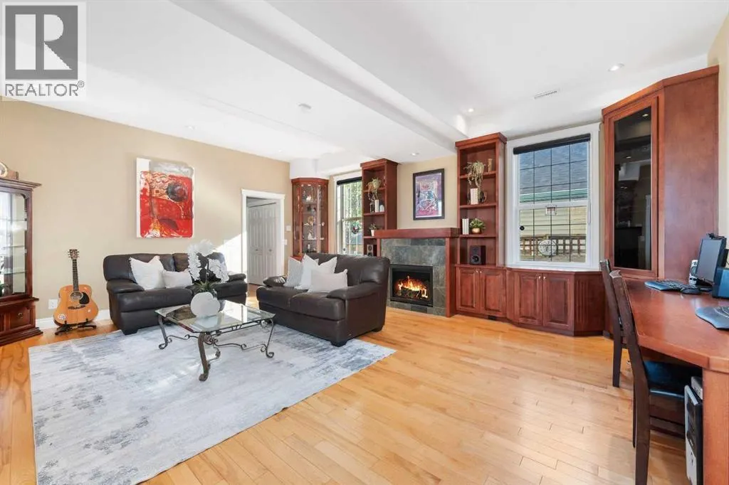 339 Bridlewood Court SW