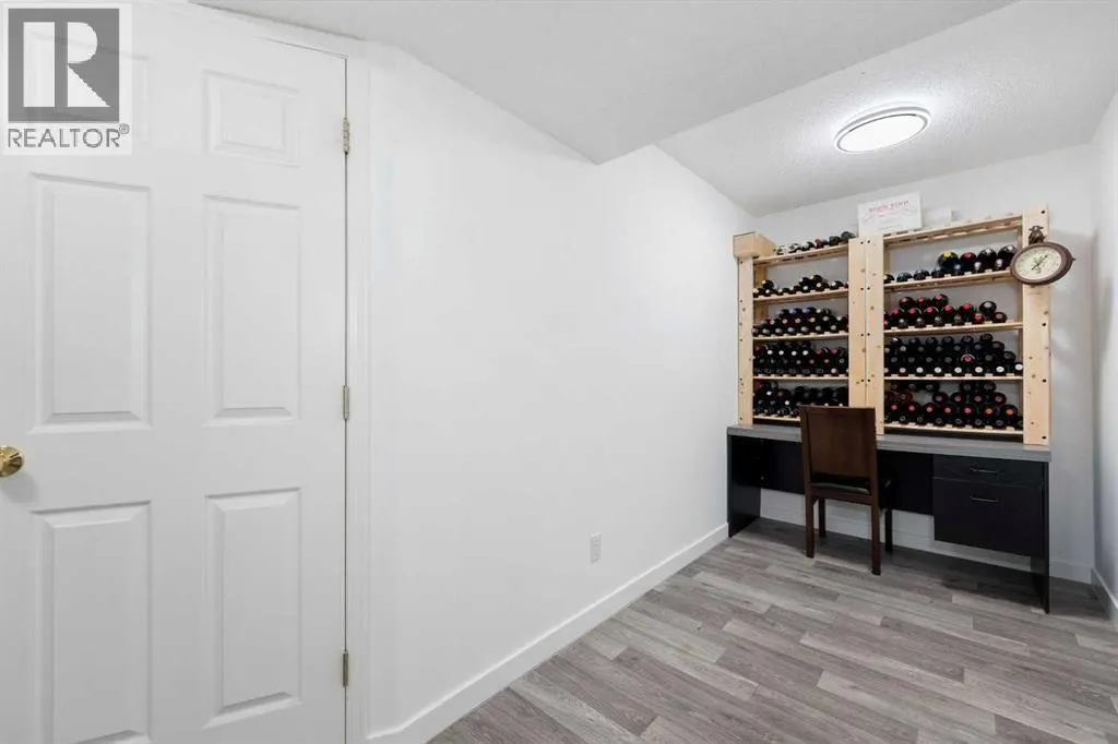 339 Bridlewood Court SW