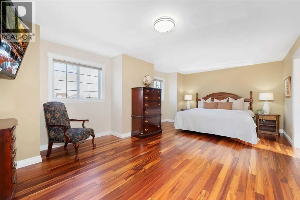 339 Bridlewood Court SW