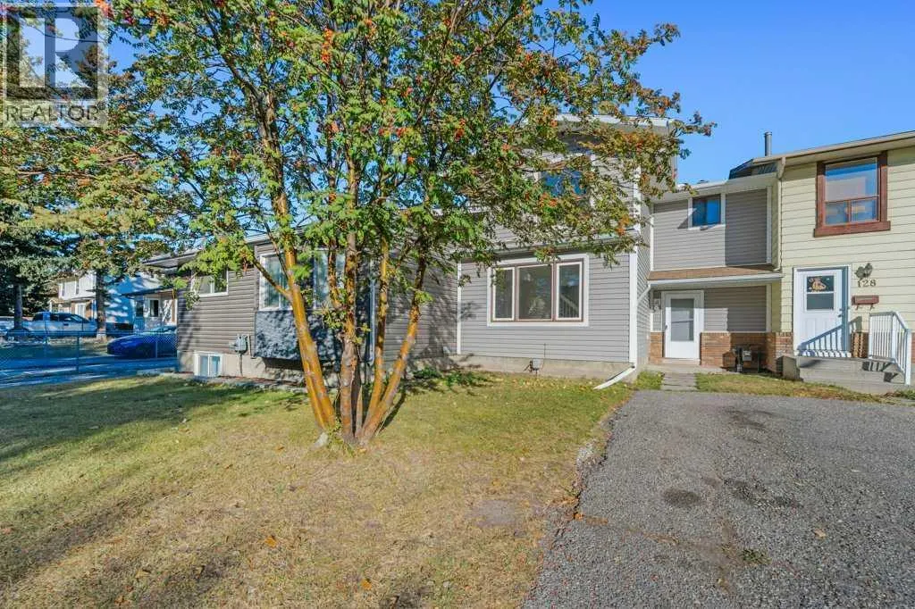 130 Pineset Place NE