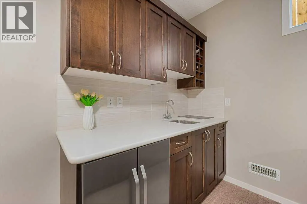 27 Cranford Crescent SE