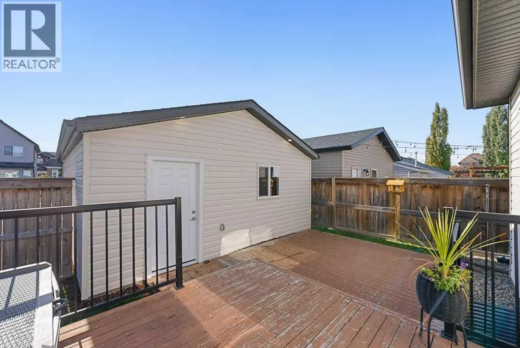 27 Cranford Crescent SE
