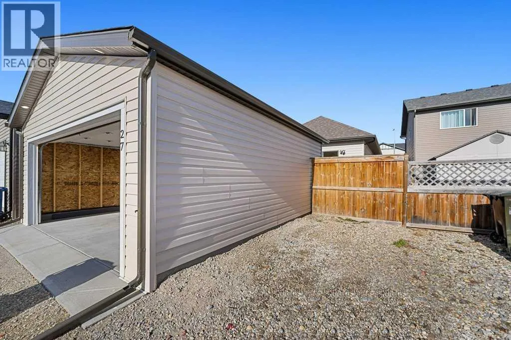 27 Cranford Crescent SE