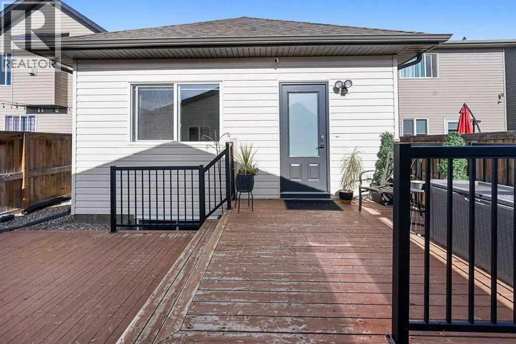 27 Cranford Crescent SE