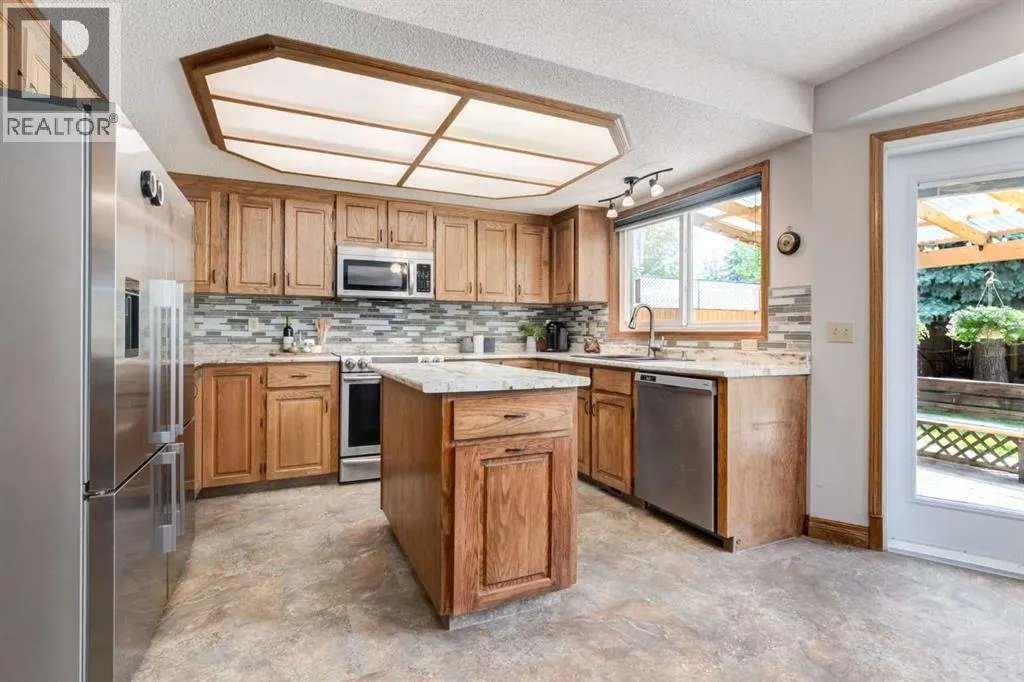39 Canterbury Court SW