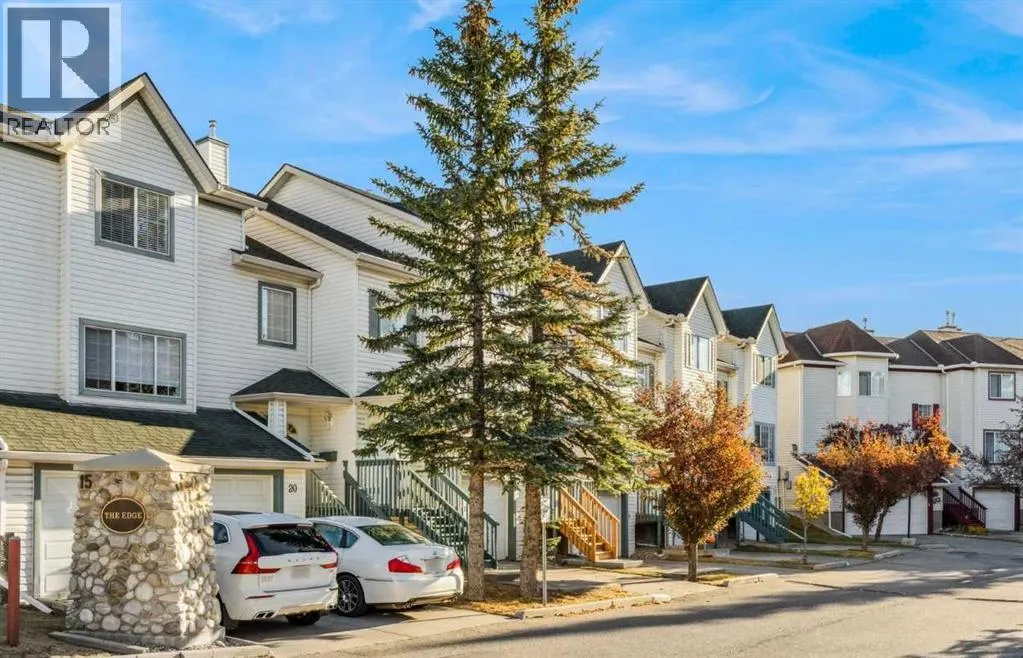 19, 15 Rocky Ridge Gate NW